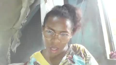 couleur_vanille online show from 01-15-26, 02:43