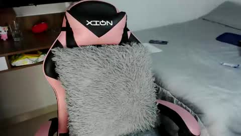 Emma steffano fraggacci online show from 11-17-25, 05:46