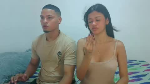 Snapshot of couple777sexy chatting on 10-09-25, 08:07 Andri online show from 10-09-25, 08:07