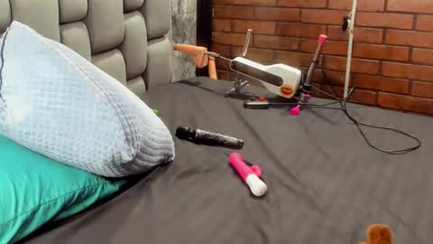 Andrea and Scott online show from 02-18-26, 09:16