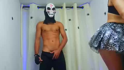 Snapshot of couple_hot_xxxz chatting on 11-01-25, 12:01 couple_hot_xxxz online show from 11-01-25, 12:01