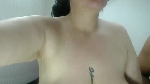 couple_milk_rs online show from 12-15-24, 12:29