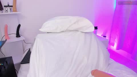 Maria  online show from 02-05-25, 05:52