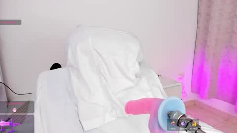 Maria  online show from 11-07-25, 02:44