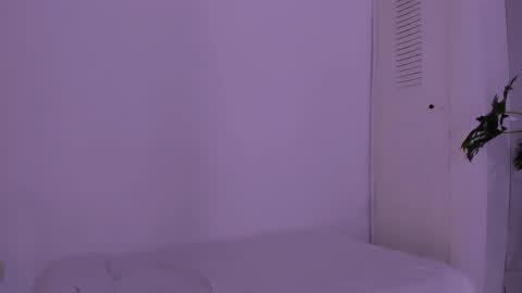 Snapshot of couple_sexxo chatting on 09-30-25, 02:38 Couple sexxo online show from 09-30-25, 02:38