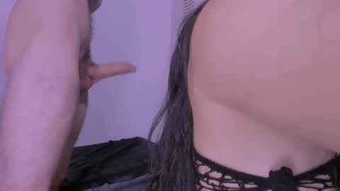 Snapshot of couple_sexxo chatting on 10-16-25, 03:18 Couple sexxo online show from 10-16-25, 03:18