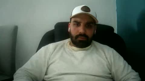 Snapshot of couplefun9198 chatting on 11-21-25, 11:58 couplefun9198 online show from 11-21-25, 11:58