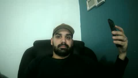 Snapshot of couplefun9198 chatting on 12-02-25, 09:32 couplefun9198 online show from 12-02-25, 09:32