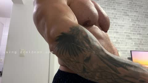 couplemuscle40 online show from 04-07-26, 01:39