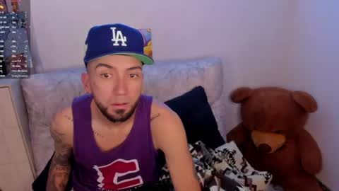 Snapshot of couplevibes_ chatting on 07-01-26, 02:24 Emily Andy online show from 07-01-26, 02:24