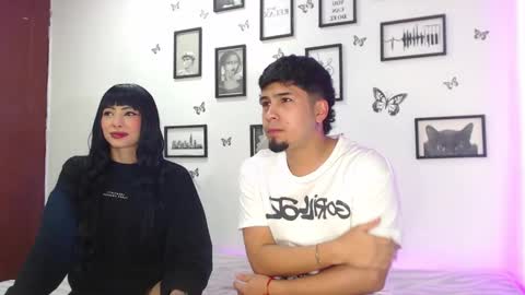 Snapshot of coupsextop chatting on 01-19-25, 05:05 Juli and Liam online show from 01-19-25, 05:05