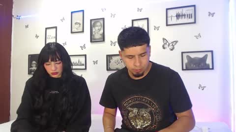 Snapshot of coupsextop chatting on 01-30-25, 04:27 Juli and Liam online show from 01-30-25, 04:27