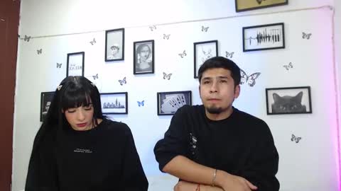 Snapshot of coupsextop chatting on 03-01-25, 06:57 Juli and Liam online show from 03-01-25, 06:57