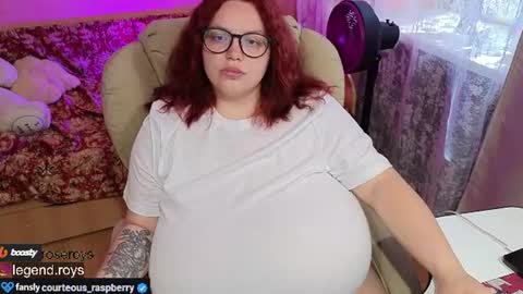 Snapshot of courteous_raspberrrry chatting on 06-22-26, 10:23 Rose Roys my online show from 06-22-26, 10:23