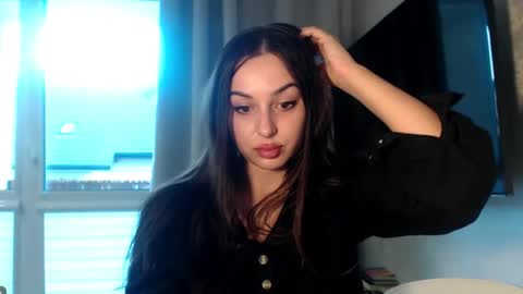 Courtney online show from 10-07-25, 01:52