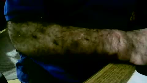 Snapshot of coyote017 chatting on 02-09-25, 09:06 coyote017 online show from 02-09-25, 09:06