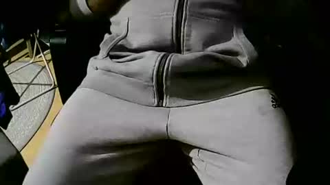 Snapshot of coyote017 chatting on 10-05-25, 04:16 coyote017 online show from 10-05-25, 04:16