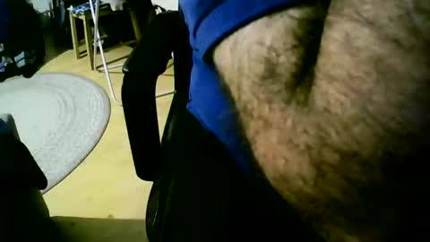 Snapshot of coyote017 chatting on 10-28-25, 07:27 coyote017 online show from 10-28-25, 07:27