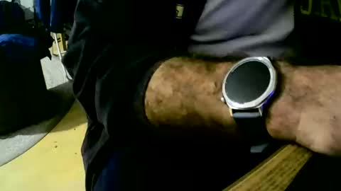 Snapshot of coyote017 chatting on 11-02-25, 08:17 coyote017 online show from 11-02-25, 08:17