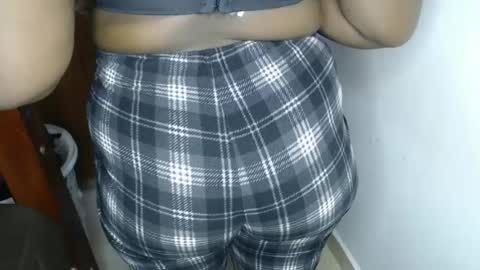 Snapshot of cozy_dion chatting on 07-15-26, 01:38 Erykah online show from 07-15-26, 01:38