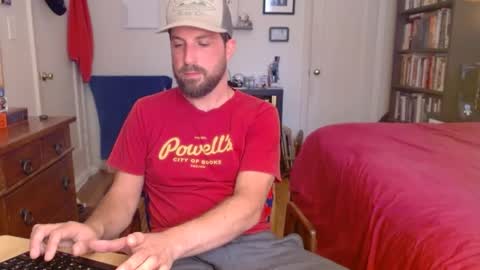 Snapshot of cram0658 chatting on 10-09-25, 11:03 cram online show from 10-09-25, 11:03