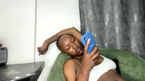 Snapshot of crave_meslowly chatting on 04-30-26, 02:07 Taliee online show from 04-30-26, 02:07