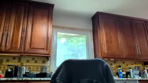 Snapshot of craven_moreass chatting on 06-26-26, 12:42 Dick Fitswell online show from 06-26-26, 12:42