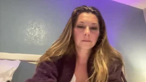 Snapshot of craveusxo chatting on 02-15-26, 07:38 CraveUsXo online show from 02-15-26, 07:38