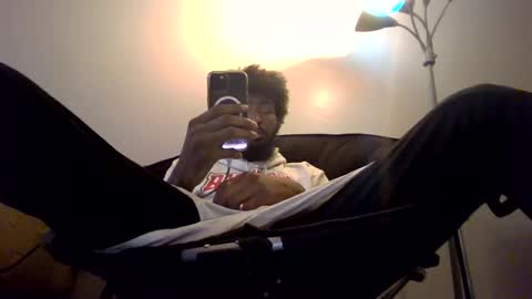 Snapshot of craze320084 chatting on 09-24-25, 12:52 craze320084 online show from 09-24-25, 12:52