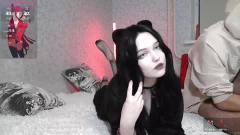 Snapshot of crazy1pussy chatting on 09-18-25, 02:41 Lina online show from 09-18-25, 02:41