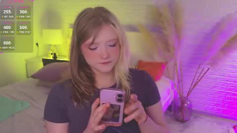 Snapshot of crazy__wine chatting on 06-14-26, 02:57 Sonya online show from 06-14-26, 02:57