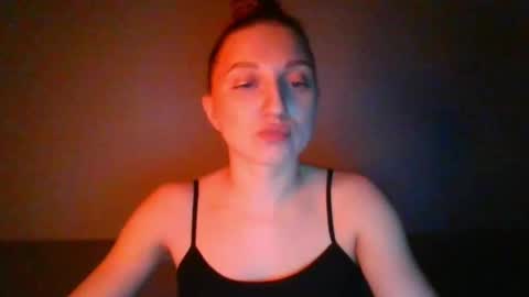 Snapshot of crazy_kisses_ chatting on 03-21-26, 03:48 crazy_kisses_ online show from 03-21-26, 03:48