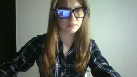 Snapshot of crazy_kisses_ chatting on 03-23-26, 05:17 crazy_kisses_ online show from 03-23-26, 05:17