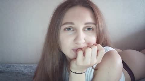 Snapshot of crazy_kisses_ chatting on 05-21-26, 05:47 crazy_kisses_ online show from 05-21-26, 05:47