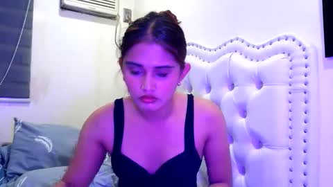 Snapshot of crazy_portiax chatting on 02-22-26, 09:19 Portia Scott online show from 02-22-26, 09:19