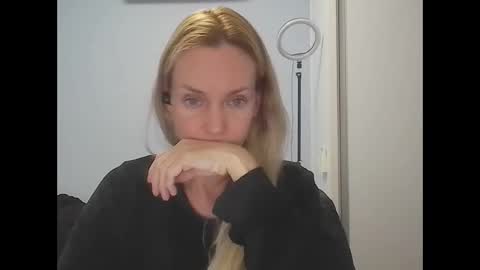 Anny online show from 05-13-26, 12:08