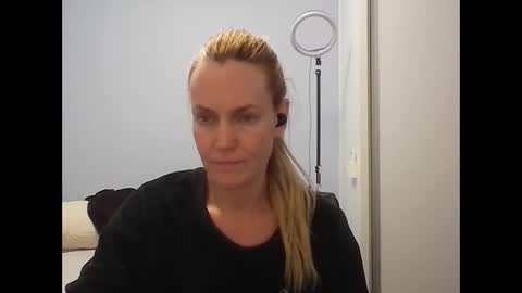 Anny online show from 05-16-26, 12:29