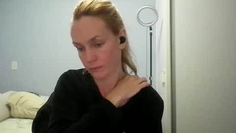 Anny online show from 05-25-26, 12:16
