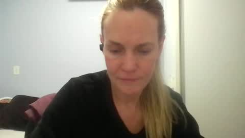 Snapshot of crazyanny chatting on 06-22-26, 12:35 Anny online show from 06-22-26, 12:35