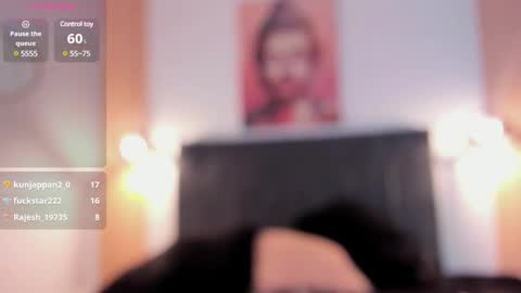 Snapshot of crazybeef__ chatting on 01-19-25, 06:20 Caro Andrew online show from 01-19-25, 06:20