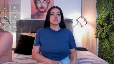 Snapshot of crazybeef__ chatting on 01-22-25, 01:00 Caro Andrew online show from 01-22-25, 01:00