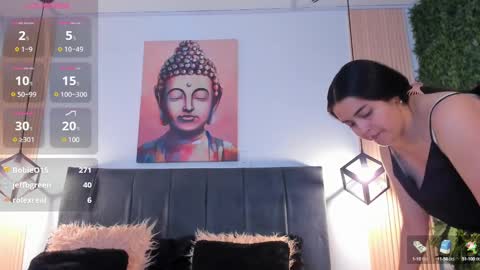 Snapshot of crazybeef__ chatting on 02-02-25, 03:10 Caro Andrew online show from 02-02-25, 03:10