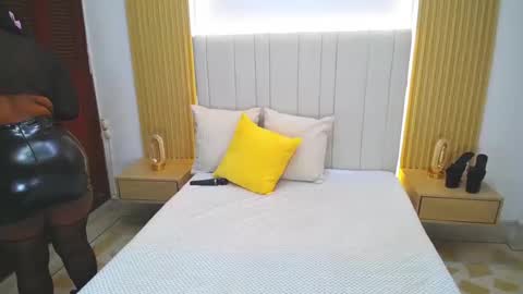 Sara online show from 03-29-26, 12:49