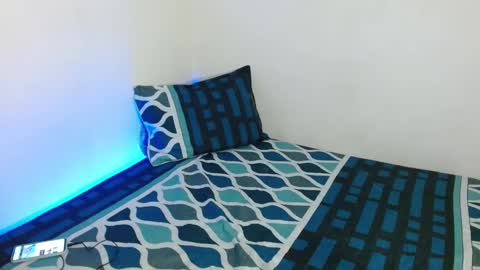 Mely online show from 12-04-24, 02:20