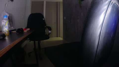 Snapshot of crazylive5 chatting on 01-27-25, 02:53 crazylive5 online show from 01-27-25, 02:53