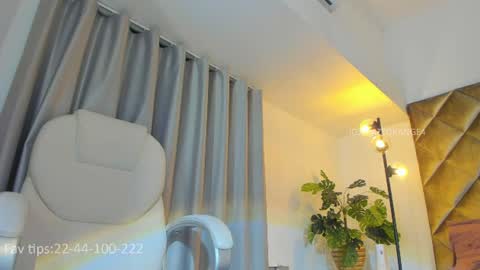 Snapshot of crazyorange4 chatting on 06-15-26, 10:06 You can ask online show from 06-15-26, 10:06