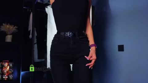 crazzy cherry online show from 10-22-25, 01:50