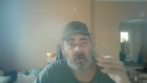 Snapshot of cre9876 chatting on 02-18-26, 06:48 alway horny online show from 02-18-26, 06:48