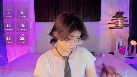 Snapshot of creamy_angelo chatting on 04-23-26, 12:40 creamy_angelo online show from 04-23-26, 12:40