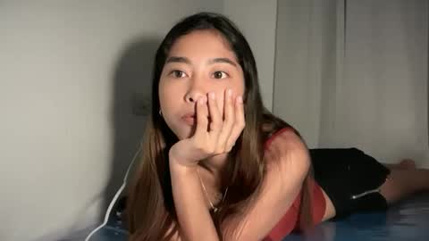 Snapshot of creamy_sexy chatting on 09-20-25, 03:18 mika online show from 09-20-25, 03:18